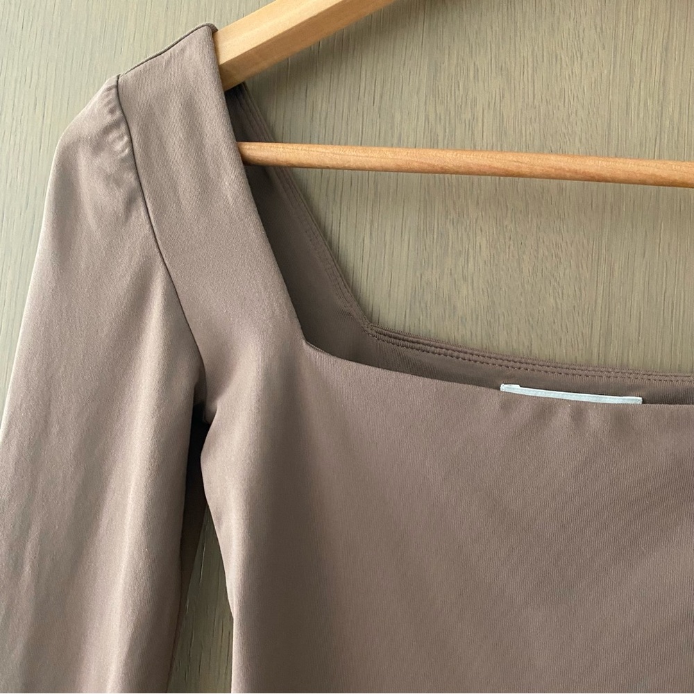 Aritzia Babaton Contour Squareneck Bodysuit - Picture 3 of 6